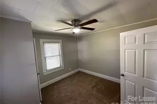 111 Hillcrest Dr, Bessemer City, NC 28016 - Photo 16