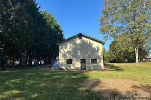 111 Hillcrest Dr, Bessemer City, NC 28016 - Photo 20