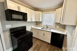 2428 Gilmer Ave, Winston Salem, NC 27105 - Photo 14