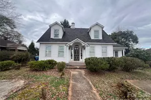 144 S Broadway St, Forest City, NC 28043 - Photo 1