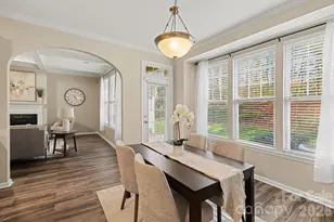 5955 Pale Moss Ln, Charlotte, NC 28269 - Photo 12