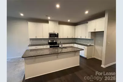 318 Willow Wood Court, Matthews, NC 28104 - Photo 2