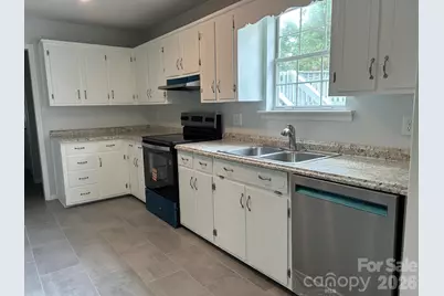 2393 Oxford Circle, Lancaster, SC 29720 - Photo 10