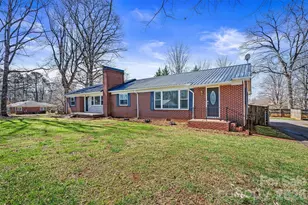 1212 3rd St Dr SE, Conover, NC 28613 - Photo 2