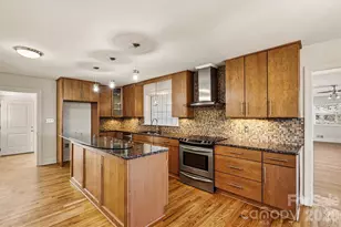 1212 3rd St Dr SE, Conover, NC 28613 - Photo 16