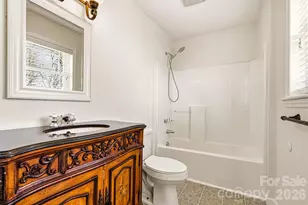 1212 3rd St Dr SE, Conover, NC 28613 - Photo 24