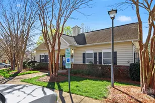 8411 Chaceview Ct, Charlotte, NC 28269 - Photo 22