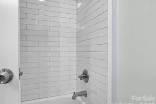 4214 Vinetta Ct, Charlotte, NC 28215 - Photo 26