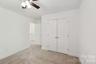 8500 Woodhill Manor Ct, Charlotte, NC 28215 - Photo 22