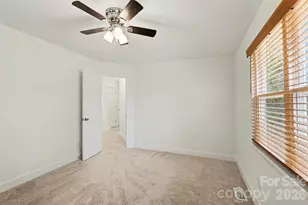 8500 Woodhill Manor Ct, Charlotte, NC 28215 - Photo 20