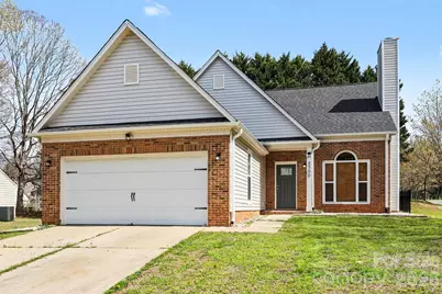 8500 Woodhill Manor Court, Charlotte, NC 28215 - Photo 2