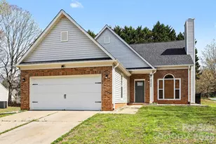 8500 Woodhill Manor Ct, Charlotte, NC 28215 - Photo 2