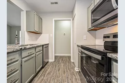 1225 Eagles Landing Drive, Charlotte, NC 28214 - Photo 4