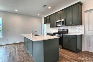 2334 Rachelwood Dr, Charlotte, NC 28273 - Photo 2