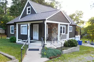 18 Herron St, Black Mountain, NC 28711 - Photo 1