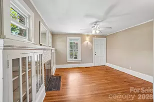 7 Oteen Park Pl, Asheville, NC 28805 - Photo 6