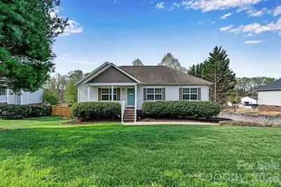 219 Heather Glen Drive, Belmont, NC 28012 - Photo 2