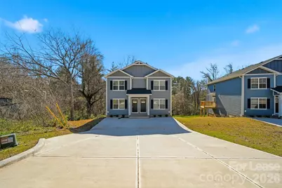 403 15th Avenue SW #A, Hickory, NC 28602 - Photo 2
