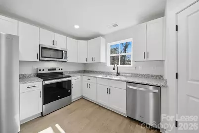 403 15th Avenue SW #A, Hickory, NC 28602 - Photo 8