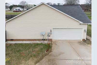 4829 County Home Road, Conover, NC 28613 - Photo 10