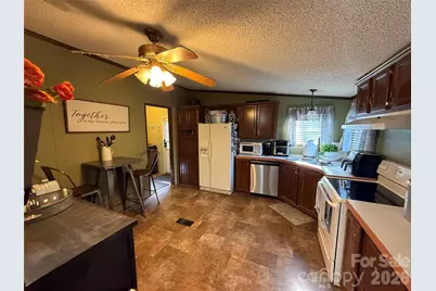 672 Upper Hanging Rock Road, Spruce Pine, NC 28777 - Photo 10