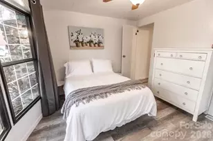 101 Sixth St, Black Mountain, NC 28711 - Photo 12