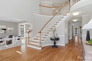 3431 Delamere Dr, Matthews, NC 28104 - Photo 2