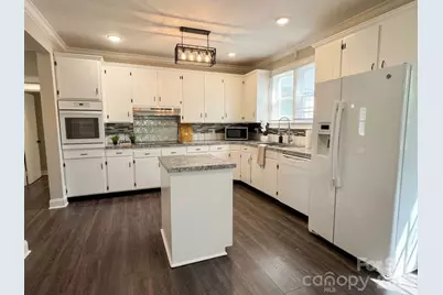 741 W Brooklyn Avenue, Lancaster, SC 29720 - Photo 6