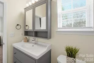 8422 Chaceview Ct, Charlotte, NC 28269 - Photo 28