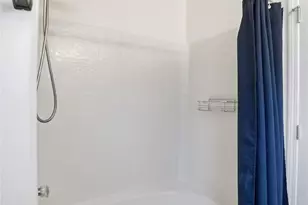 8422 Chaceview Ct, Charlotte, NC 28269 - Photo 30