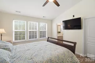 8422 Chaceview Ct, Charlotte, NC 28269 - Photo 24