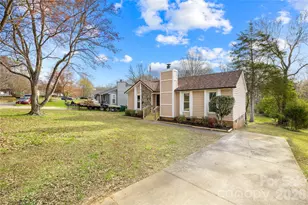 8122 Strawberry Point Dr, Charlotte, NC 28215 - Photo 1