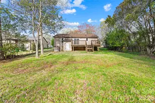 8122 Strawberry Point Dr, Charlotte, NC 28215 - Photo 22