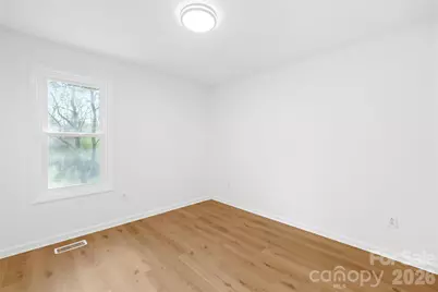 8122 Strawberry Point Drive, Charlotte, NC 28215 - Photo 16