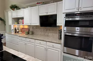 6507 Gaywind Dr, Charlotte, NC 28226 - Photo 4