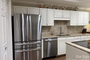 6507 Gaywind Dr, Charlotte, NC 28226 - Photo 6