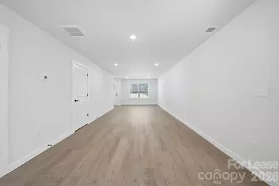 403 15th Avenue SW #B, Hickory, NC 28602 - Photo 10