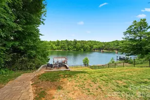 1925 Lake Acres Dr, Hickory, NC 28601 - Photo 38