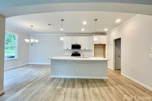 8234 Merryvale Ln, Charlotte, NC 28214 - Photo 6