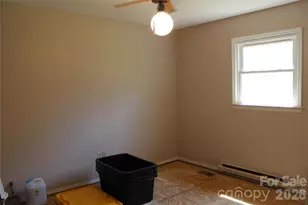 5445 Glenview Dr, Hickory, NC 28602 - Photo 16