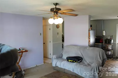 5445 Glenview Drive, Hickory, NC 28602 - Photo 4