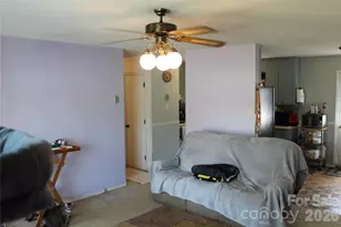 5445 Glenview Dr, Hickory, NC 28602 - Photo 4