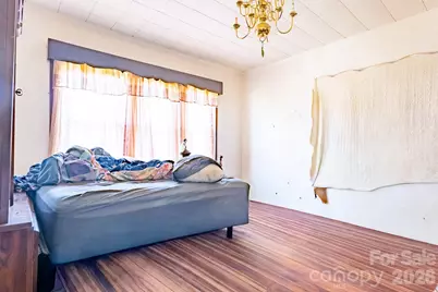 218 W 28th Street, Newton, NC 28658 - Photo 6