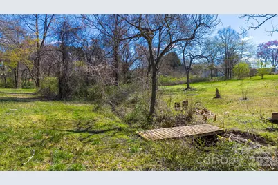 218 W 28th Street, Newton, NC 28658 - Photo 14