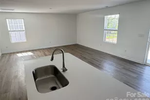 4120 Oxford Glen Dr, Claremont, NC 28610 - Photo 4
