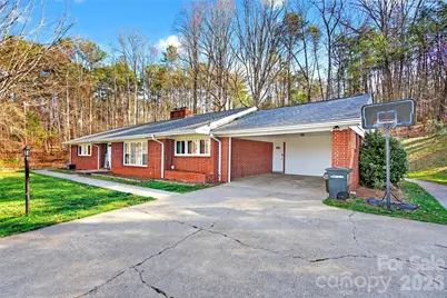 5395 Nc 226 S Road S, Marion, NC 28752 - Photo 2