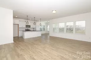 1391 Links Crossing Dr, Monroe, NC 28112 - Photo 4