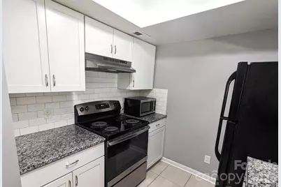 8021 Cedar Glen Drive, Charlotte, NC 28212 - Photo 4