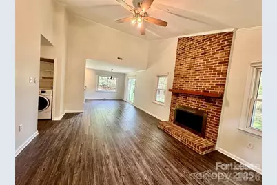 2423 Emstead Court, Charlotte, NC 28210 - Photo 2