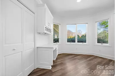 421 18th Avenue Lane NW, Hickory, NC 28601 - Photo 14